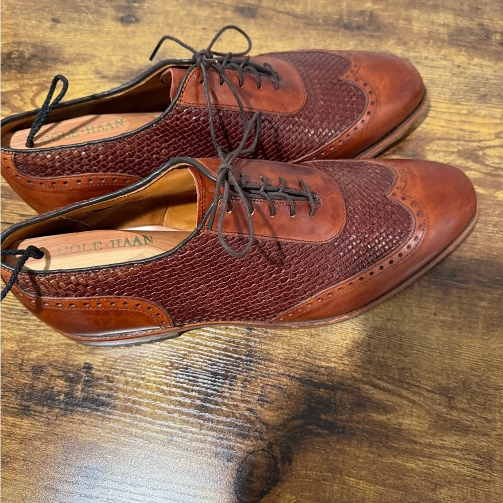 Allen Edmonds men’s wingtips - Picture 2 of 11